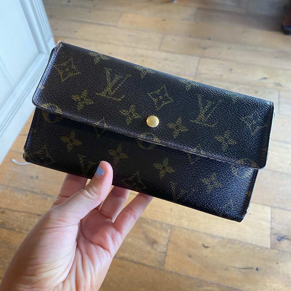 Authentic LV Wallet